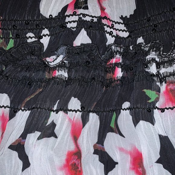 ZOE LTD Sydney Smocked Floral Chiffon Dress - Picture 4 of 12